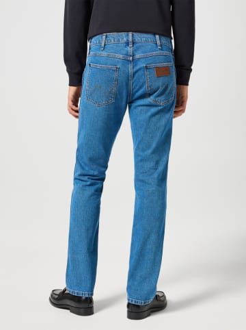 Wrangler Dżinsy - Regular fit - w kolorze niebieskim