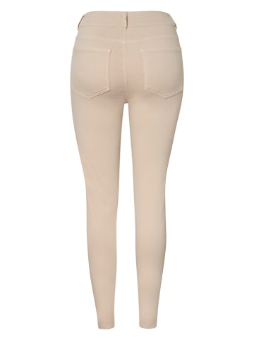 ITEM m6 Hose in Sand