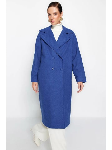 trendyol Wintermantel in Blau