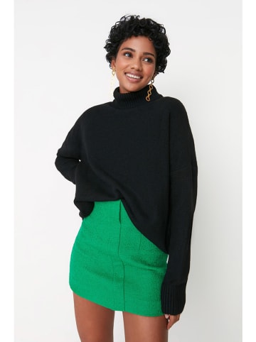 trendyol Rollkragenpullover in Schwarz