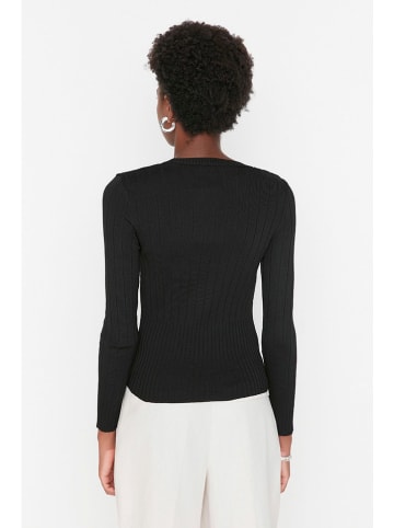 trendyol Pullover in Schwarz