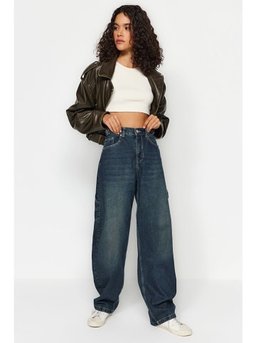 trendyol Jeans - Comfort Fit - in Dunkelblau