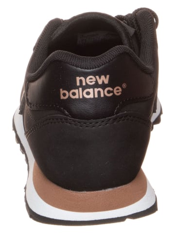 New Balance Sneakers in Schwarz