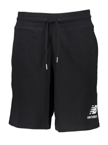 New Balance Sweatshorts "Essentials" in Schwarz