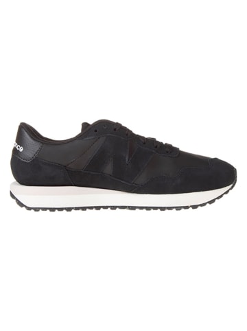 New Balance Sneakers "237" in Schwarz