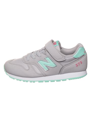 New Balance Sneakers in Grau
