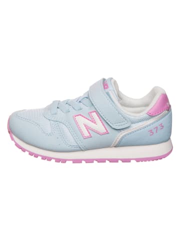 New Balance Sneakers in Hellblau