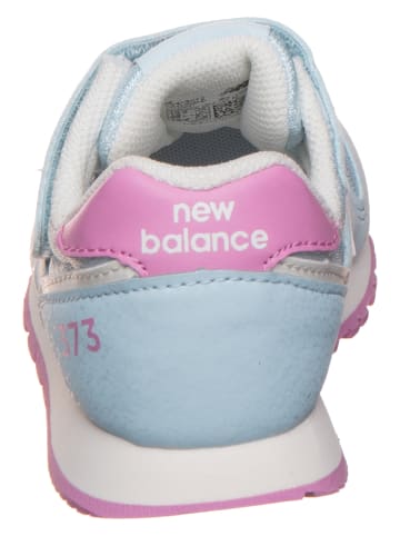 New Balance Sneakers in Hellblau