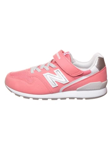 New Balance Sneakers in Rosa