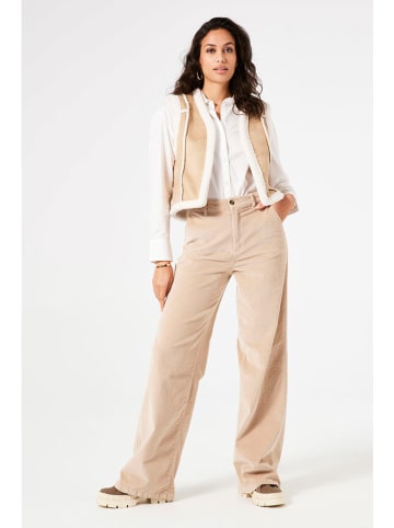 Garcia Weste in Beige/ Weiß