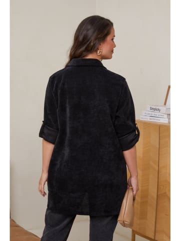 Curvy Lady Bluse in Schwarz