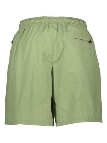 Nike Shorts "Solo Swoosh" in Grün