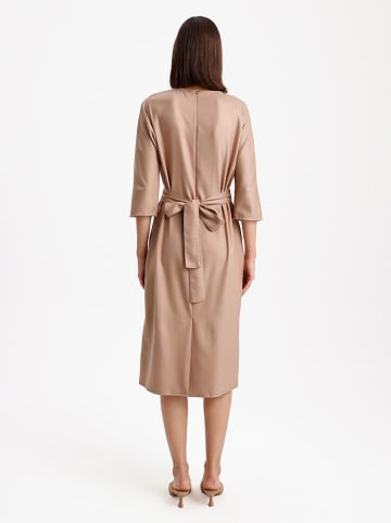 BGN Kleid in Taupe