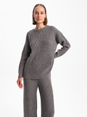 BGN Sweter w kolorze antracytowym