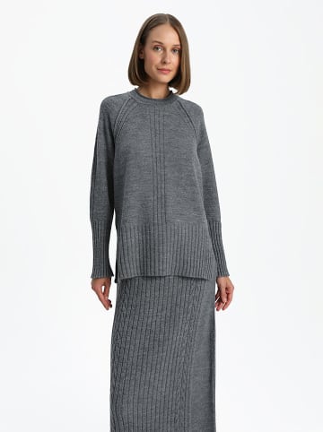BGN Pullover in Anthrazit