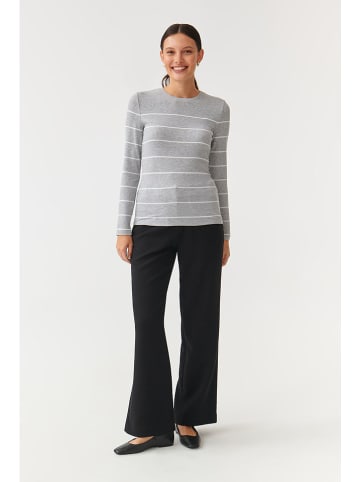 TATUUM Longsleeve in Grau/ Weiß