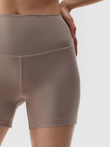 4F Trainingsshort lichtbruin/grijs