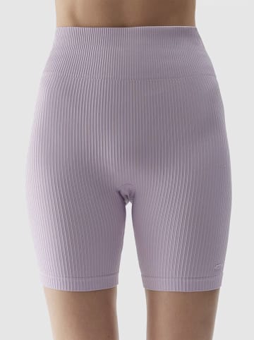 4F Trainingsshorts in Lila