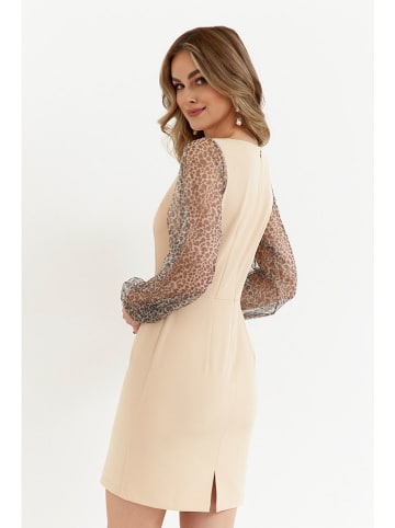 made of emotion Kleid in Beige
