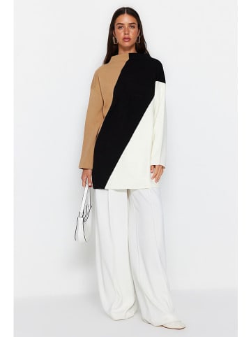 trendyol Pullover in Camel/ Schwarz/ Weiß
