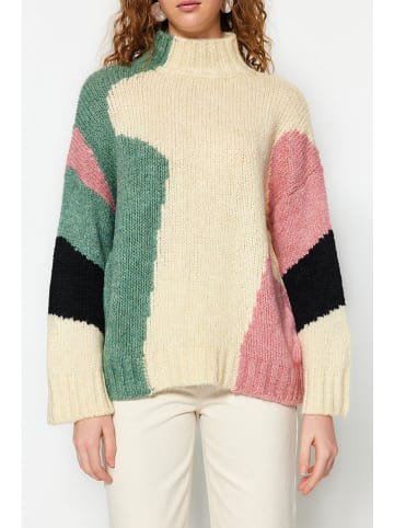 trendyol Pullover in Sand/ Grün/ Rosa