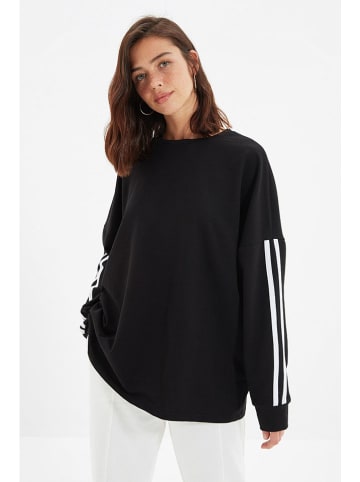 trendyol Sweatshirt in Schwarz