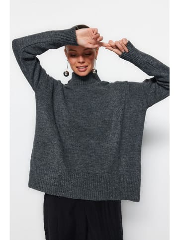 trendyol Pullover in Anthrazit