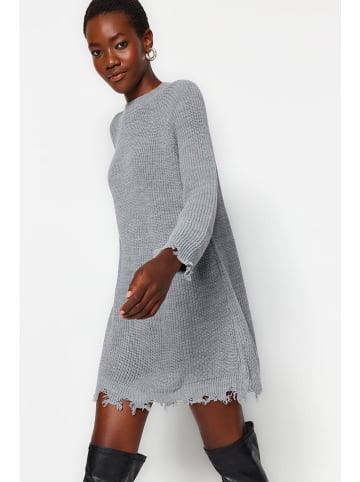 trendyol Strickkleid in Grau
