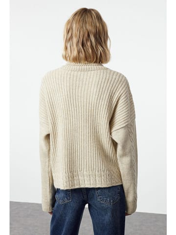 trendyol Rollkragenpullover in Sand