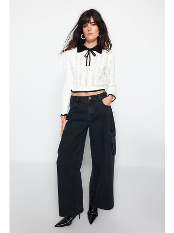 trendyol Pullover in Weiß