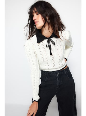 trendyol Sweter w kolorze białym