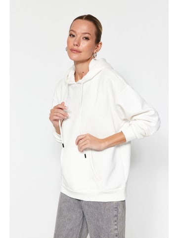 trendyol Hoodie in Weiß