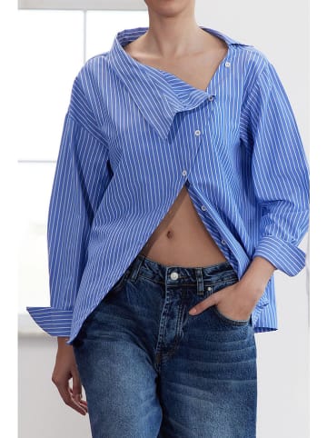 trendyol Bluse in Blau/ Weiß
