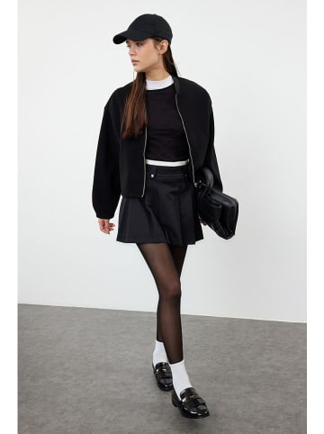 trendyol Blouson in Schwarz