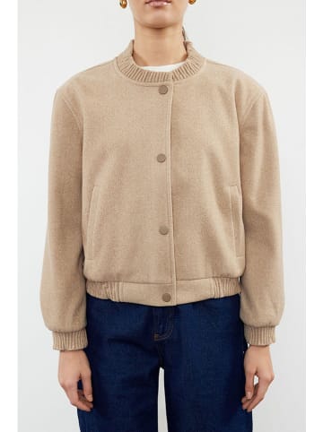 trendyol Blouson in Beige