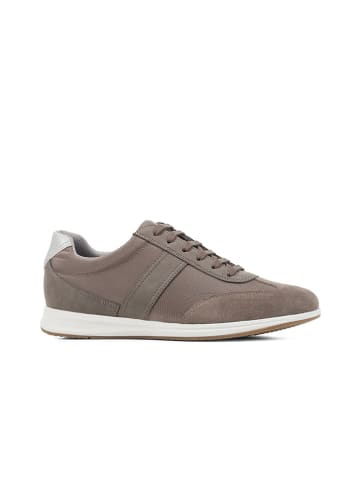 Geox Sneakers "Avery" in Hellbraun