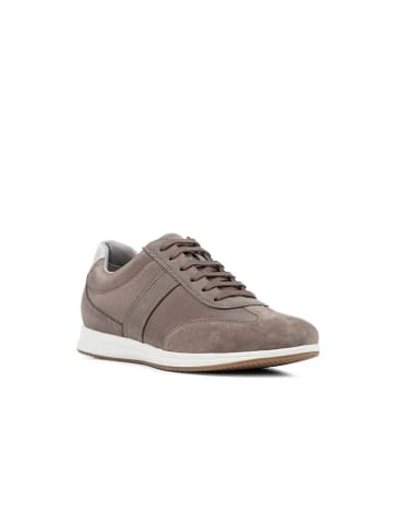 Geox Sneakersy "Avery" w kolorze jasnobrązowym