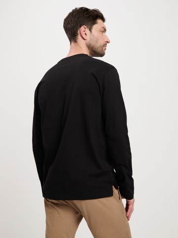 Cross Jeans Longsleeve in Schwarz