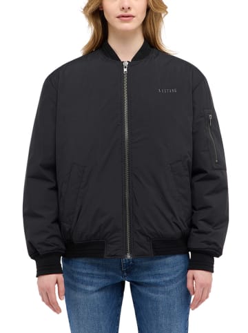 Mustang Übergangsjacke "Skylar" in Schwarz