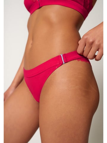 Skiny Stringi w kolorze różowym
