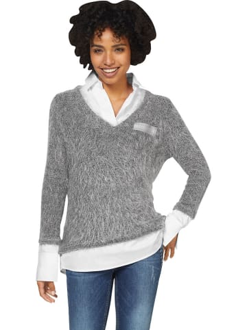 Heine Pullover in Grau/ Weiß