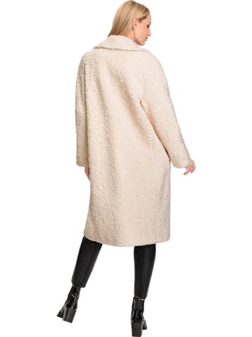 Heine Wintermantel in Beige