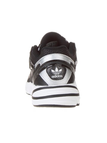 adidas Sneakersy "Astir" w kolorze czarnym