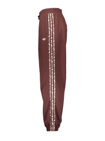 adidas Spodnie dresowe "Jogger" w kolorze czerwonym