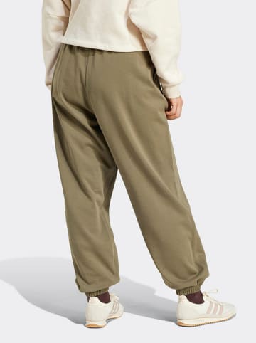 adidas Spodnie dresowe w kolorze khaki