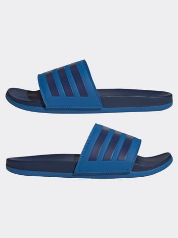 adidas Pantoletten in Blau/ Dunkelblau