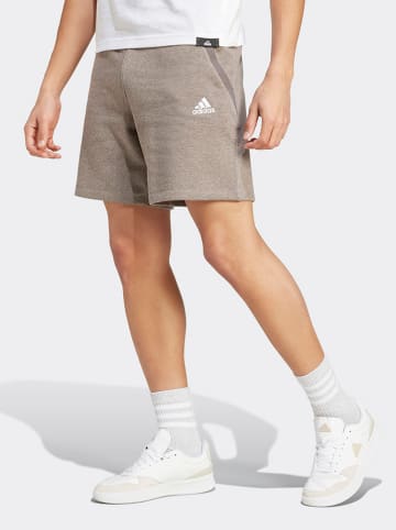 adidas Shorts taupe