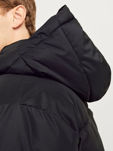 Jack & Jones Kurtka zimowa w kolorze czarnym