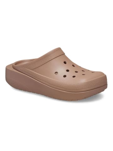 Crocs Chodaki "Classic Blunt Toe" w kolorze jasnobrązowym