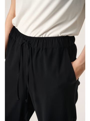 Soaked in Luxury Broek "Soaked in Luxury" zwart